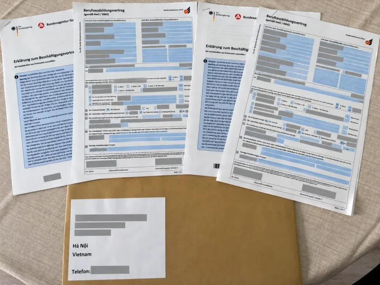 Zusammengestellte Dokumente für das Visaverfahren per Express Brief nach Hanoi